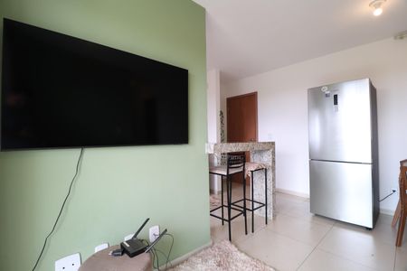 Sala de apartamento para alugar com 2 quartos, 60m² em Grand Ville, Uberlândia