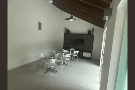 Casa à venda com 320m², 4 quartos e 3 vagasÁrea externa
