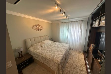 Casa à venda com 320m², 4 quartos e 3 vagasQuarto