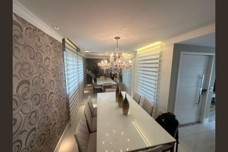 Casa à venda com 320m², 4 quartos e 3 vagasSala