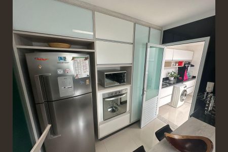 Casa à venda com 320m², 4 quartos e 3 vagasCozinha