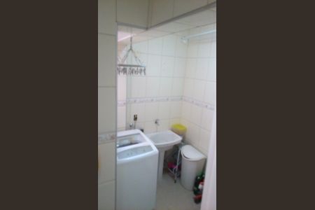 Banheiro de apartamento à venda com 4 quartos, 83m² em Ponte Preta, Campinas