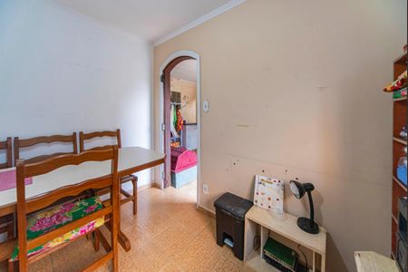 Casa à venda com 198m², 3 quartos e 3 vagasQuarto de Serviço