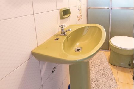 Casa à venda com 198m², 3 quartos e 3 vagasBanheiro da Área de Serviço