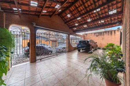 Casa à venda com 198m², 3 quartos e 3 vagasGaragem