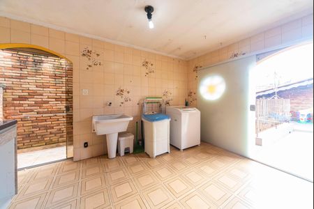 Casa à venda com 198m², 3 quartos e 3 vagasÁrea de Serviço