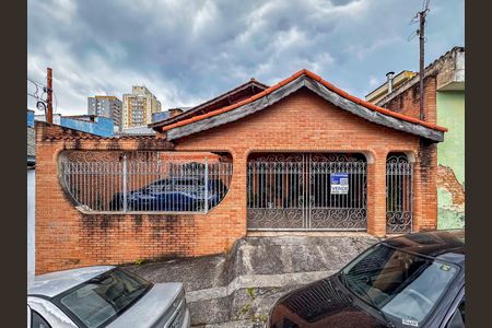 Casa à venda com 198m², 3 quartos e 3 vagasFachada