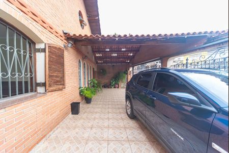 Casa à venda com 198m², 3 quartos e 3 vagasGaragem