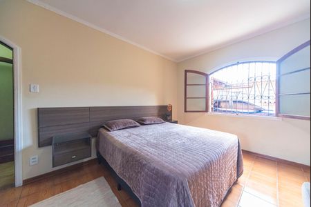 Casa à venda com 198m², 3 quartos e 3 vagasQuarto 1
