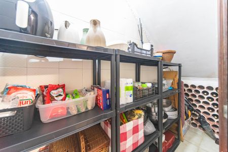 Casa à venda com 198m², 3 quartos e 3 vagasDespensa e Adega