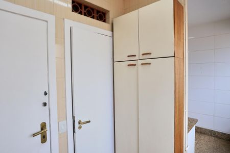 Apartamento à venda com 90m², 3 quartos e 1 vagaÁrea de Serviço