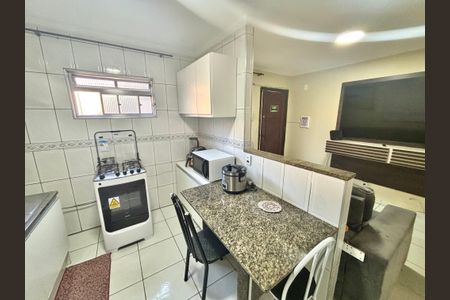 Cozinha de apartamento à venda com 2 quartos, 48m² em Conjunto Habitacional Padre Manoel da Nobrega, São Paulo