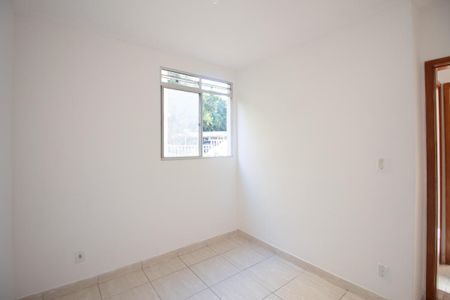 Quarto 2 de apartamento para alugar com 2 quartos, 48m² em Maria Helena (justinópolis), Ribeirão das Neves