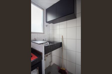 Apartamento para alugar com 48m², 2 quartos e 1 vaga Apartamento para alugar com 48m², 2 quartos e 1 vagaCozinha e Área de Serviço