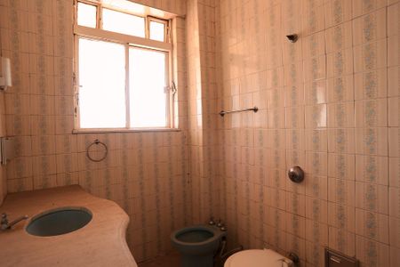 Apartamento para alugar com 100m², 3 quartos e sem vagaBanheiro