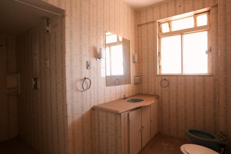 Apartamento para alugar com 100m², 3 quartos e sem vagaBanheiro