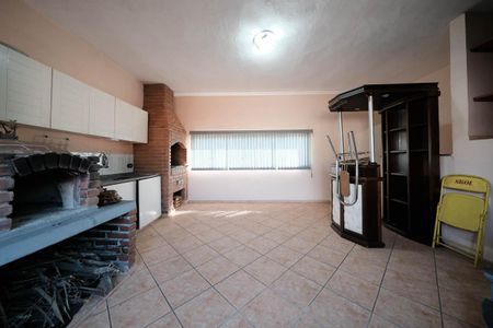 Casa para alugar com 300m², 6 quartos e 6 vagasEdícula