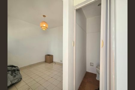 Casa de condomínio para alugar com 130m², 2 quartos e 1 vagaQuarto de Serviço
