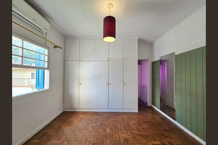Casa de condomínio para alugar com 130m², 2 quartos e 1 vagaSuíte 