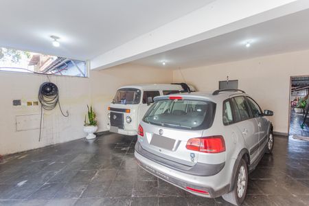 Casa para alugar com 450m², 4 quartos e 4 vagasGaragem/Entrada