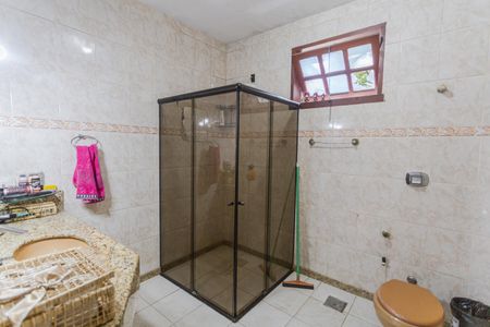 Casa para alugar com 450m², 4 quartos e 4 vagasBanheiro Social 1