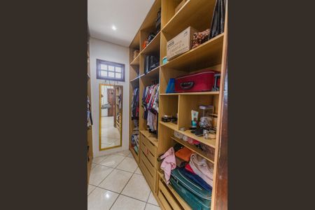 Casa para alugar com 450m², 4 quartos e 4 vagasCloset da Suíte