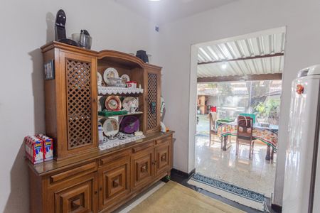 Casa para alugar com 450m², 4 quartos e 4 vagasCopa no 2° Pavimento