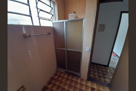 Casa para alugar com 140m², 4 quartos e 2 vagasBanheiro