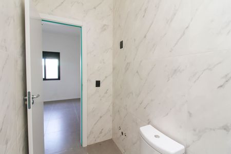 Casa à venda com 50m², 2 quartos e 2 vagas Casa à venda com 50m², 2 quartos e 2 vagasBanheiro da Suíte