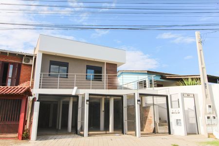 Casa à venda com 50m², 2 quartos e 2 vagas Casa à venda com 50m², 2 quartos e 2 vagasFachada