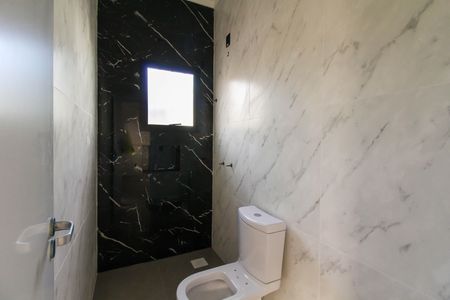 Casa à venda com 50m², 2 quartos e 2 vagas Casa à venda com 50m², 2 quartos e 2 vagasBanheiro