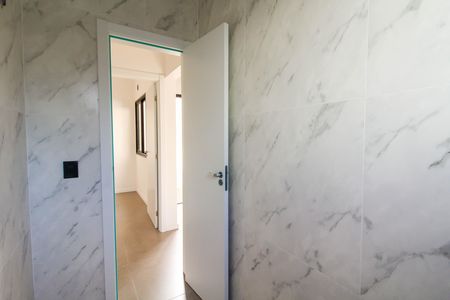 Casa à venda com 50m², 2 quartos e 2 vagas Casa à venda com 50m², 2 quartos e 2 vagasBanheiro