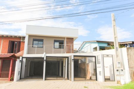 Casa à venda com 54m², 2 quartos e 2 vagasFachada