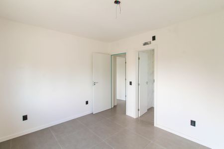 Casa à venda com 54m², 2 quartos e 2 vagasSuíte