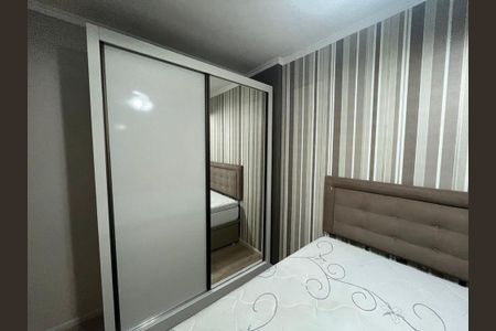 Quarto 1 de apartamento para alugar com 2 quartos, 49m² em Passo d’Areia, Porto Alegre
