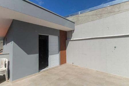 Casa à venda com 95m², 2 quartos e 2 vagas Casa à venda com 95m², 2 quartos e 2 vagasSacada do Quarto 2