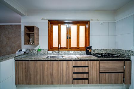 Casa para alugar com 150m², 3 quartos e 4 vagas Casa para alugar com 150m², 3 quartos e 4 vagasCozinha