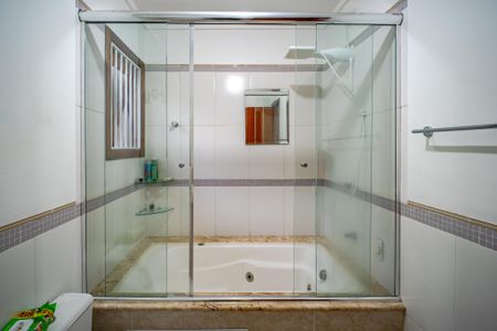 Casa para alugar com 150m², 3 quartos e 4 vagas Casa para alugar com 150m², 3 quartos e 4 vagasBanheiro da Suíte 1