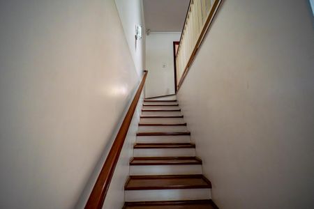 Casa para alugar com 150m², 3 quartos e 4 vagas Casa para alugar com 150m², 3 quartos e 4 vagasAcesso Quartos