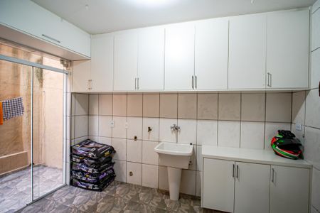 Casa para alugar com 150m², 3 quartos e 4 vagas Casa para alugar com 150m², 3 quartos e 4 vagasÁrea de Serviço