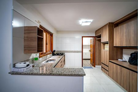 Casa para alugar com 150m², 3 quartos e 4 vagas Casa para alugar com 150m², 3 quartos e 4 vagasCozinha