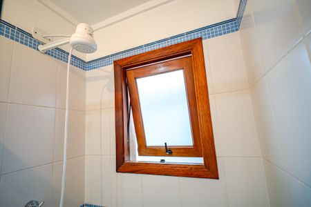 Casa para alugar com 150m², 3 quartos e 4 vagas Casa para alugar com 150m², 3 quartos e 4 vagasBanheiro da Suíte 2