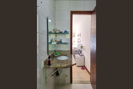 Casa de condomínio para alugar com 150m², 3 quartos e 3 vagasBanheiro da Suíte 2