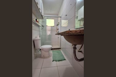 Casa de condomínio para alugar com 150m², 3 quartos e 3 vagasBanheiro da Suíte 2