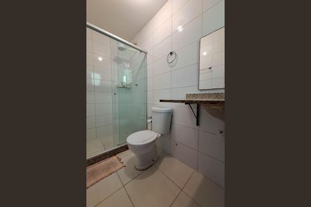 Casa de condomínio para alugar com 150m², 3 quartos e 3 vagasBanheiro da Suíte 1