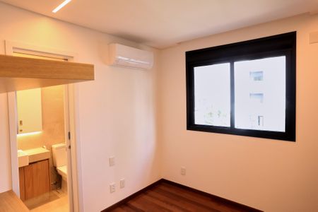 Apartamento para alugar com 71m², 2 quartos e 2 vagasSuíte 1