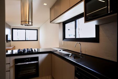 Apartamento para alugar com 71m², 2 quartos e 2 vagasCozinha e Área de Serviço