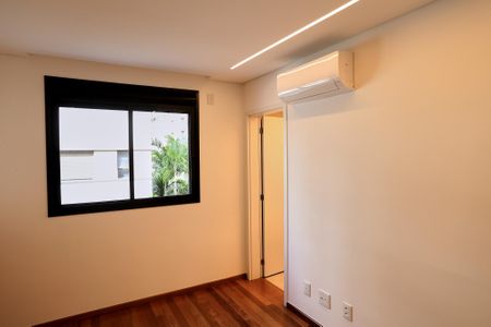 Apartamento para alugar com 71m², 2 quartos e 2 vagasSuíte
