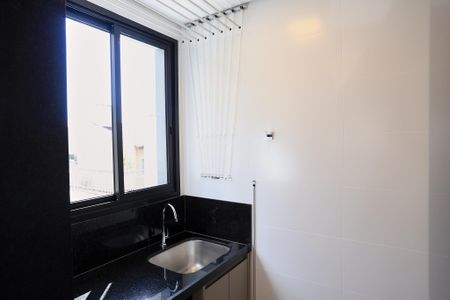 Apartamento para alugar com 71m², 2 quartos e 2 vagasCozinha e Área de Serviço