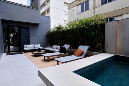 Apartamento para alugar com 71m², 2 quartos e 2 vagasÁrea comum - Piscina